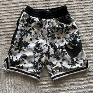 Nike Air Black and White Graphic Shorts sz Youth Medium